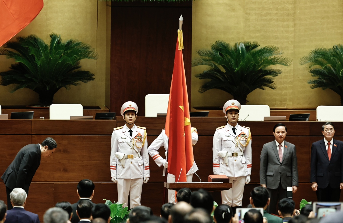 Chủ tịch Quốc hội Trần Thanh Mẫn nguyện trung thành với Tổ quốc và Nhân dân